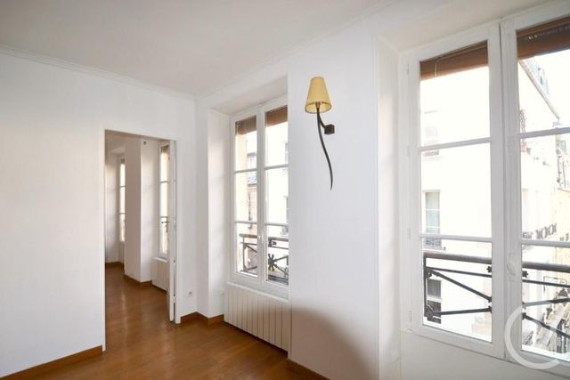 Appartement F2 à vendre - 2 pièces - 44.23 m2 - PARIS - 75004 - ILE-DE-FRANCE - Century 21 Alpha Marais